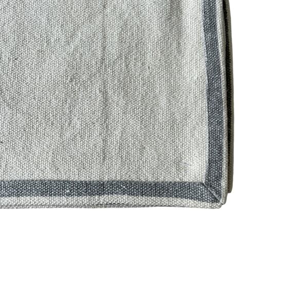 LR HOME Damask Print Placemats 13x19 Cotton Gray & Cream Set of 4 NEW - Picture 10 of 10